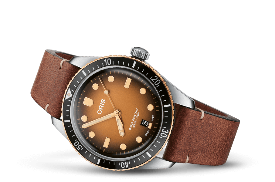 Divers Sixty-Five Date 01 733 7707 4356-07 5 20 45 - Side