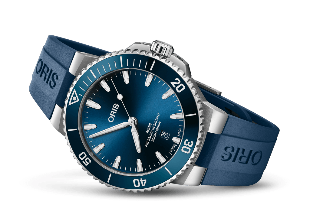Aquis Date 01 733 7789 4135-07 4 23 35FC - Side View
