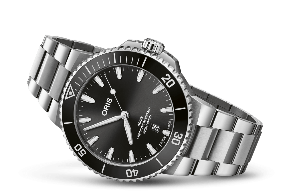 Aquis Date 01 733 7789 4154-07 8 23 04PEB - Side View