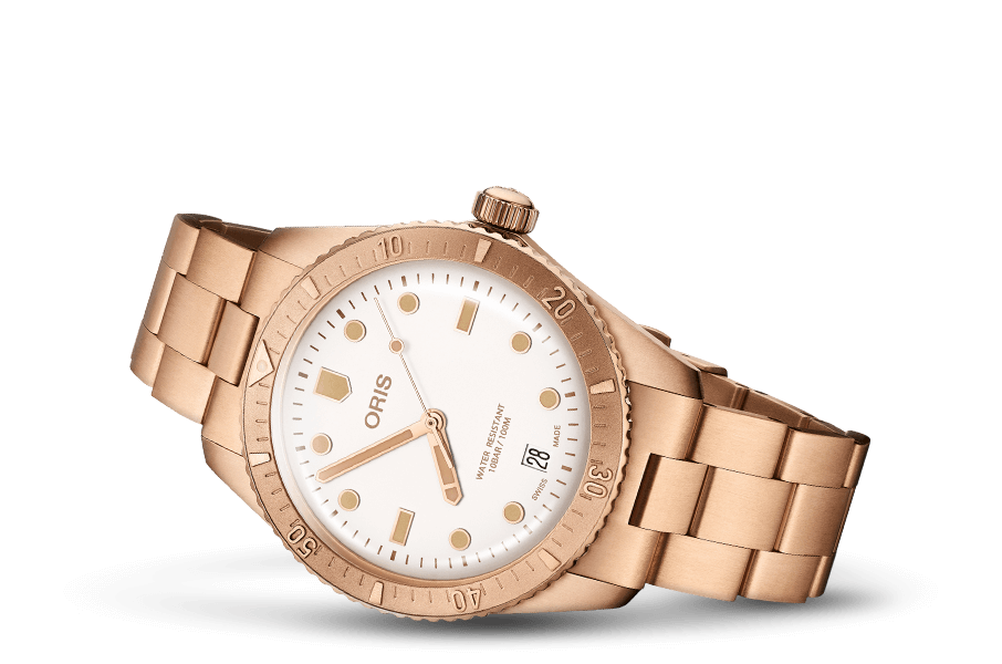 Divers Sixty-Five Date 01 733 7771 3151-07 8 19 15 - Side