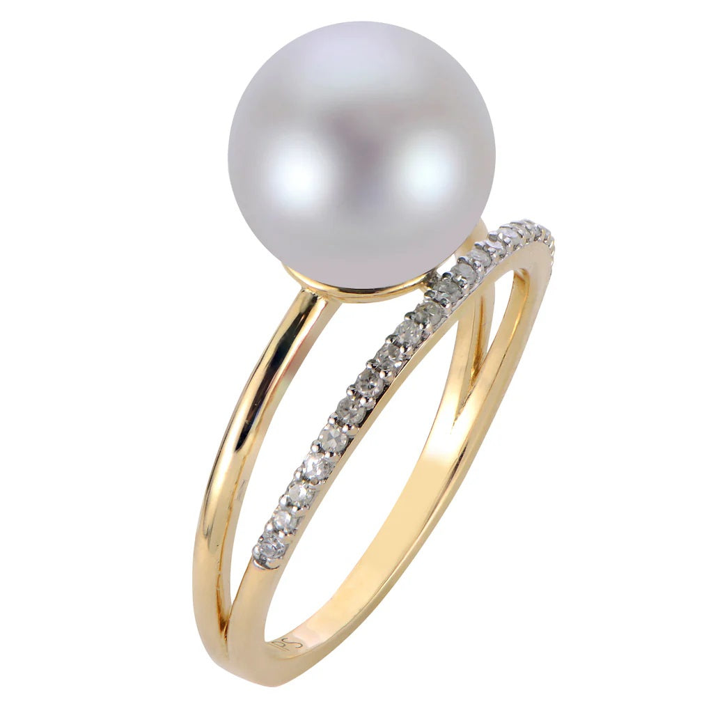 14K Yellow Fresh Water Pearl and Natural Diamond Ring Size 7