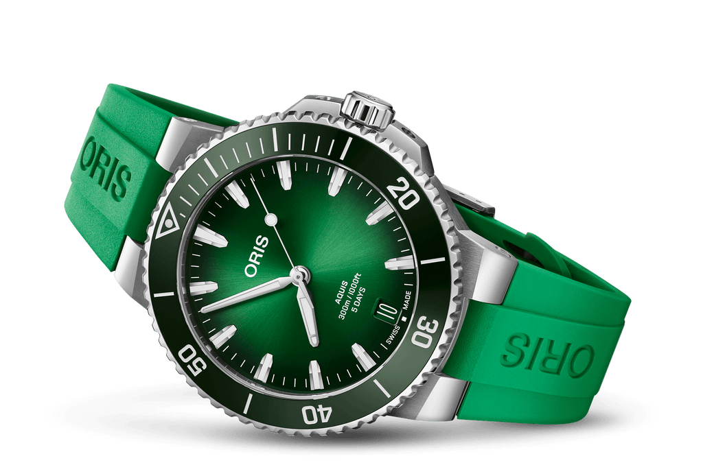 Aquis Date Calibre 400 01 400 7790 4157-07 4 23 47EB - Side View