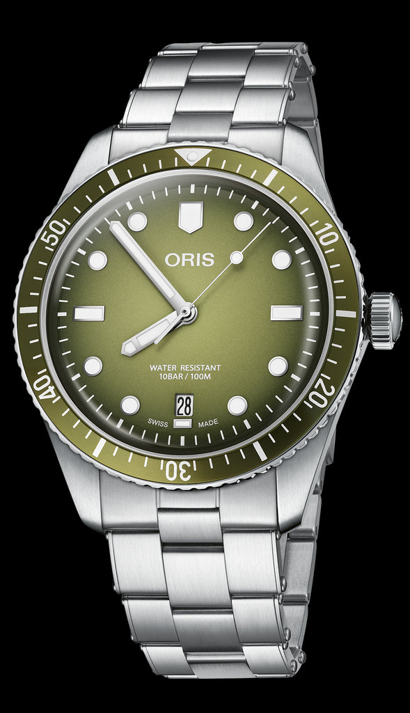 Divers Sixty-Five Date 01 733 7707 4057-07 8 20 18