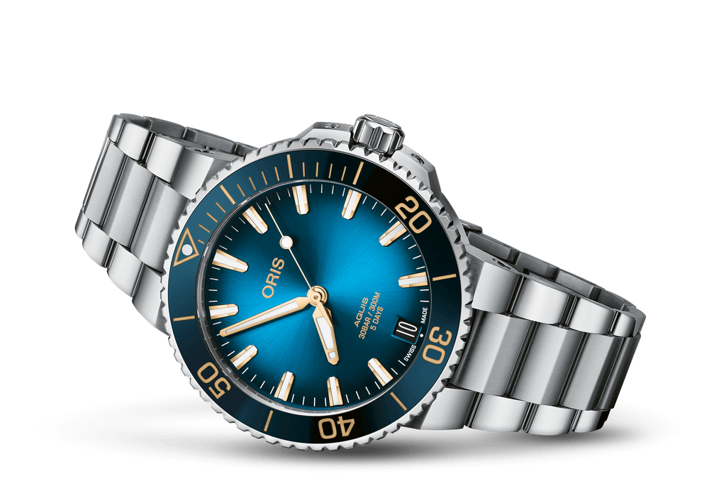 Aquis Date Calibre 400 01 400 7769 4125-07 8 22 09PEB - Side View