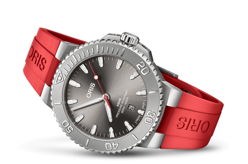 Aquis Date Relief 01 733 7789 4153-07 4 23 36FC - Side