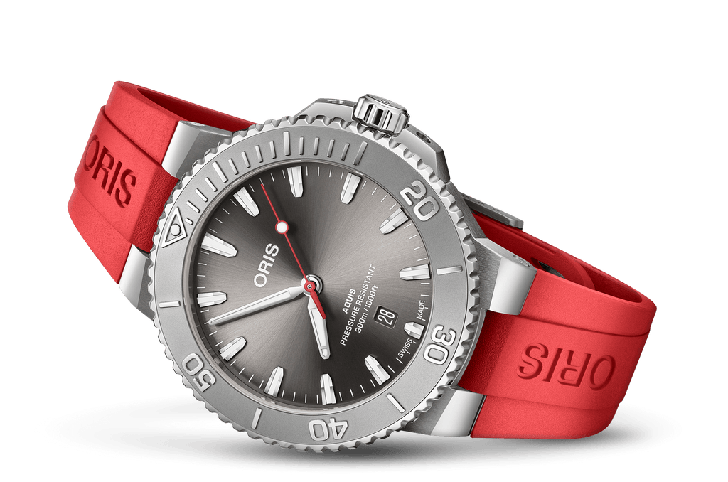 Aquis Date Relief 01 733 7789 4153-07 4 23 36FC - Side