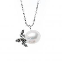 18 inch 10.5 mm Fresh Water Pearl Sterling Silver Turtle Necklace