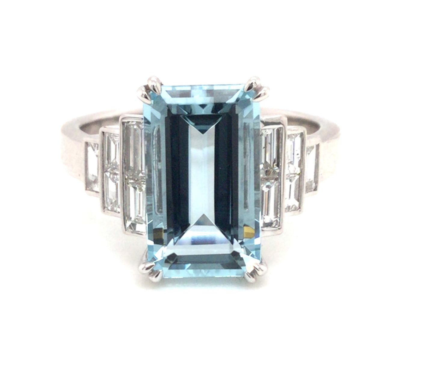18K White Contemporary Aquamarine and Natural Diamond Ring Size 6.5