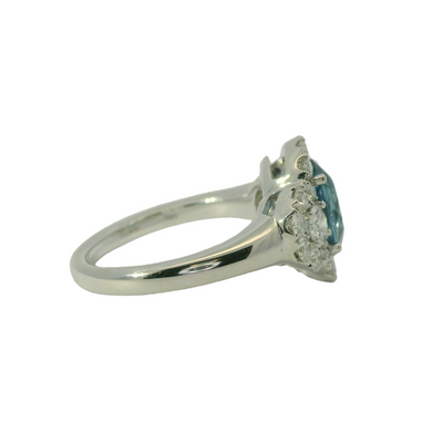 18K White Aquamarine and Natural Diamond Ring Size 6.5