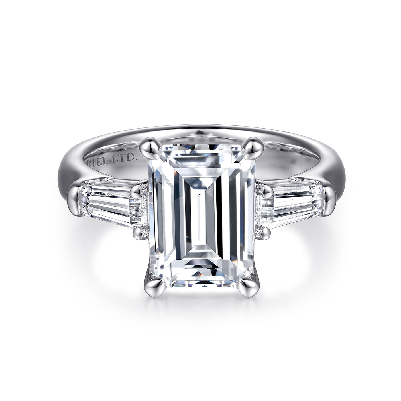 18K White Natural Diamond Semi-Mount Ring that accomodates a 9.50 X 7.00 Center